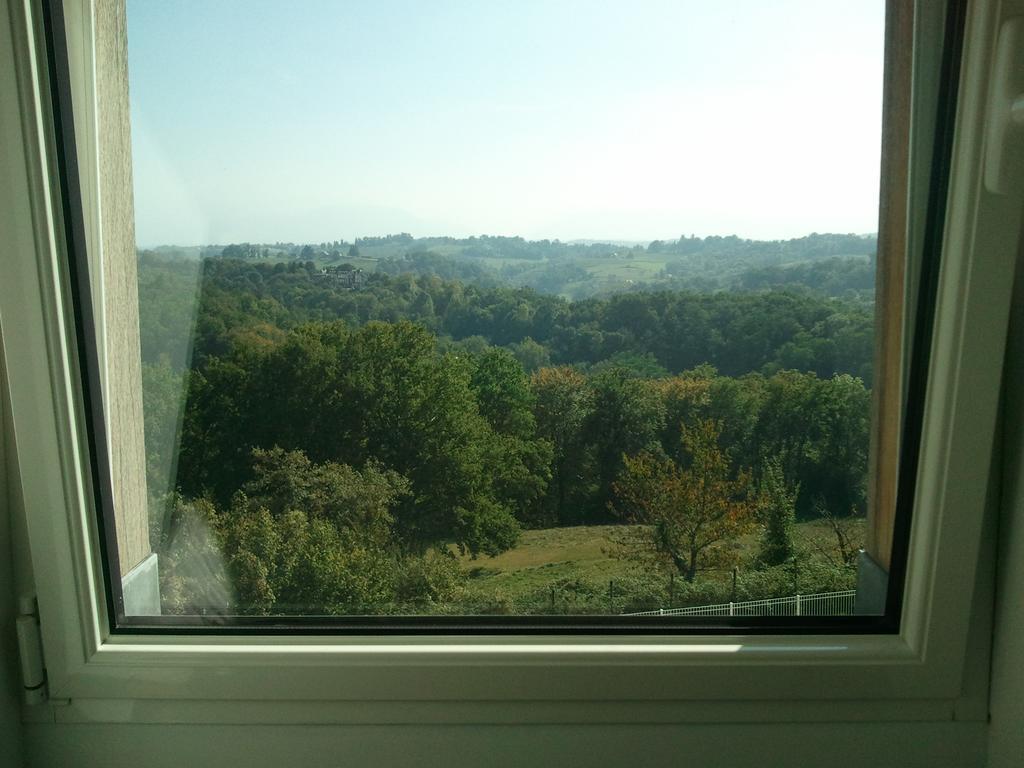 Chambres D'Hotes Coteaux Sud Jurancon ภายนอก รูปภาพ